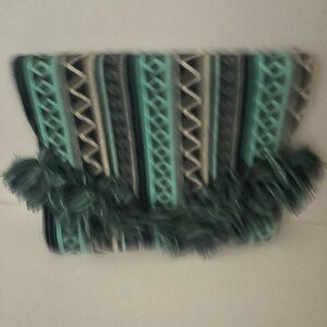 Stylish Green Patterned Clutch